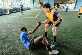 杜兰特远投三分命中，全场欢呼